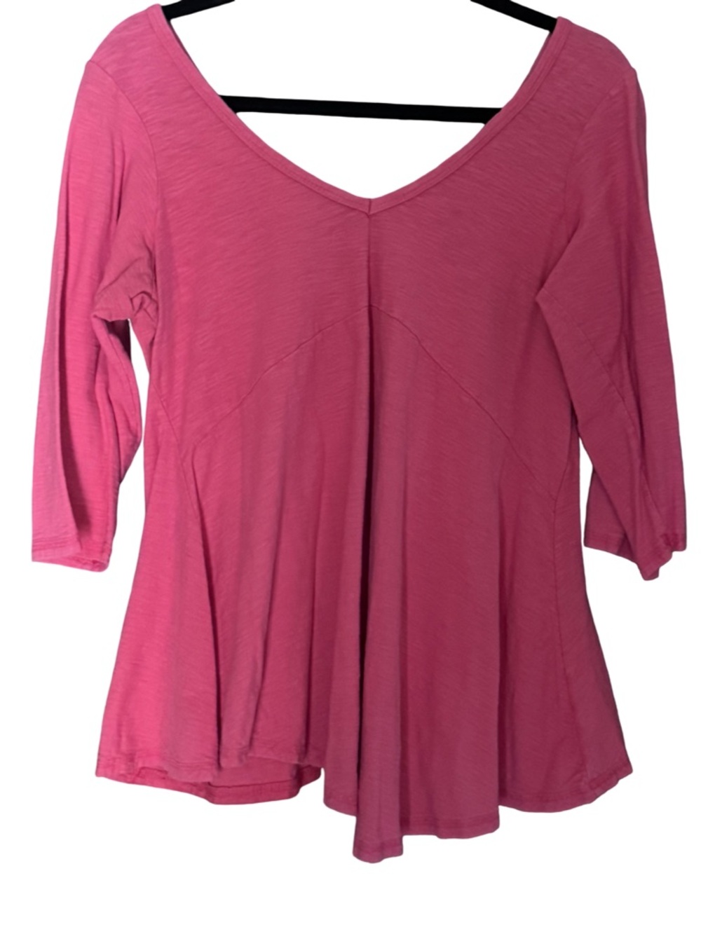 TEXTURED PERUVIAN COTTON V-NECK TEE / 3/4 SLEEVES/ XLG / PEACH